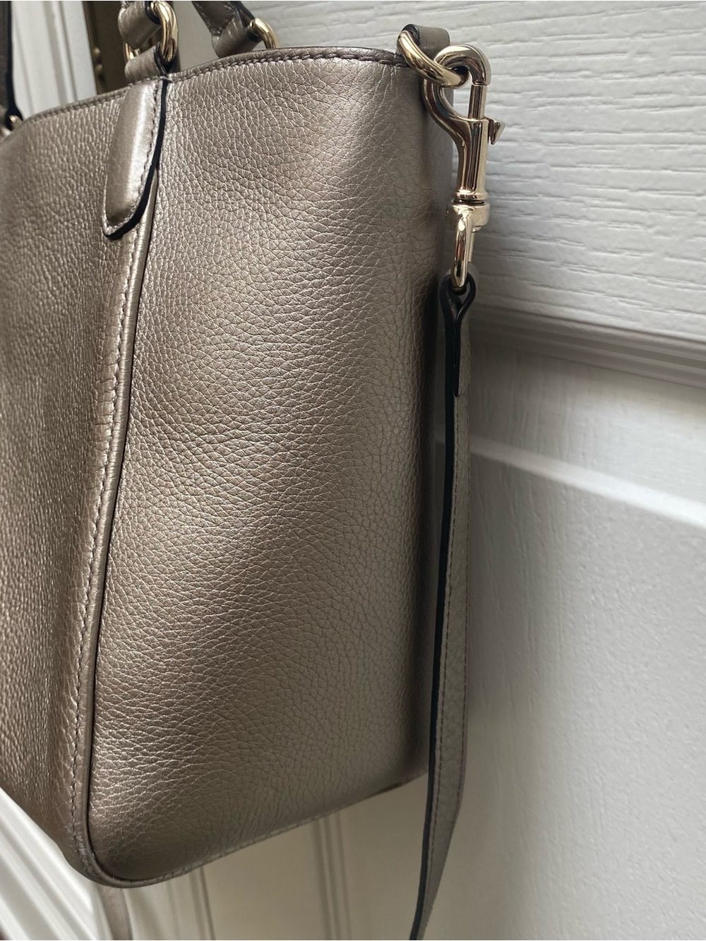 Gucci Metallic Pewter Soho Cellarius Leather Tote Bag Crossbody - Picture 4 of 12